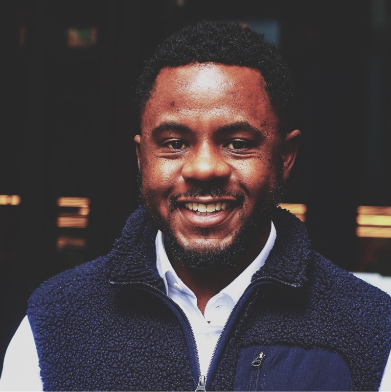 Tawanda Mudimbu headshot